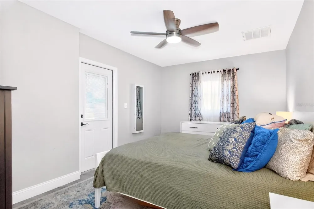 3608 W CARMEN STREET Tampa, FL 33609