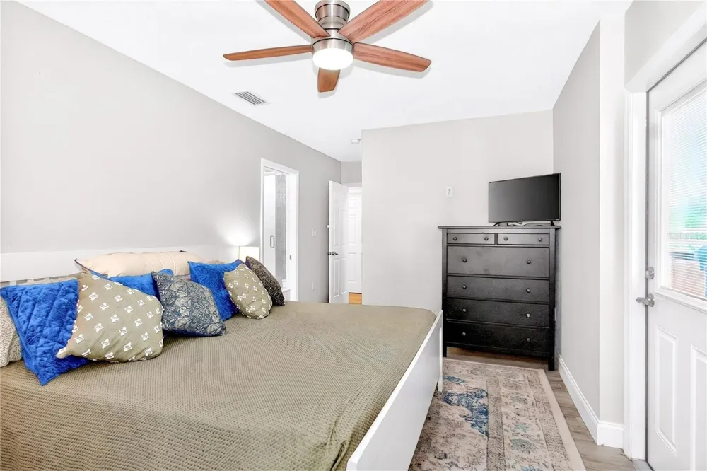 3608 W CARMEN STREET Tampa, FL 33609