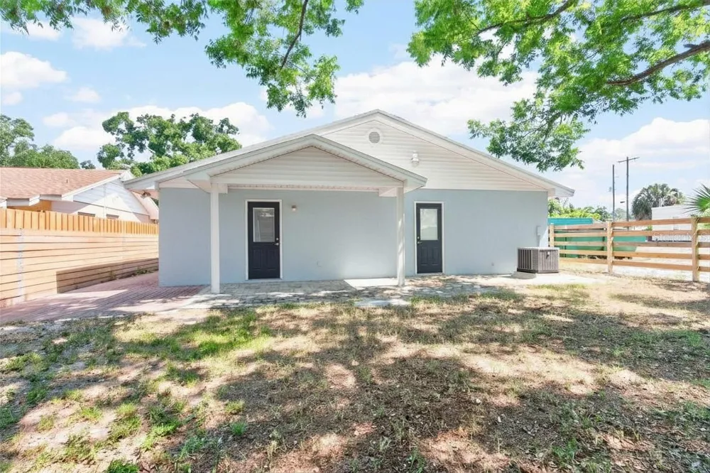 3608 W CARMEN STREET Tampa, FL 33609