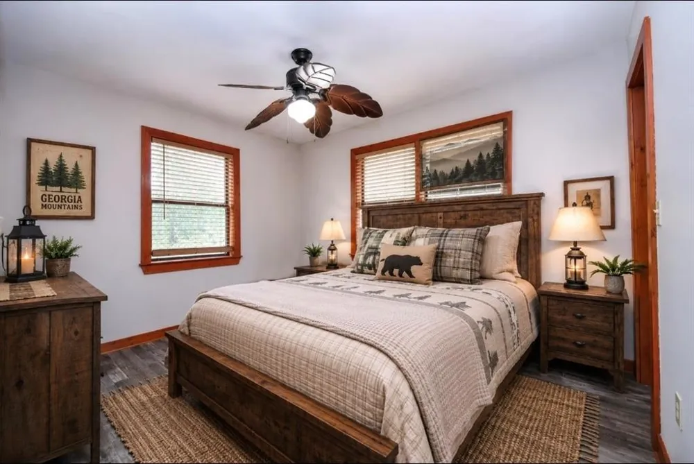 3857 Gumlog Road Young Harris, GA 30582