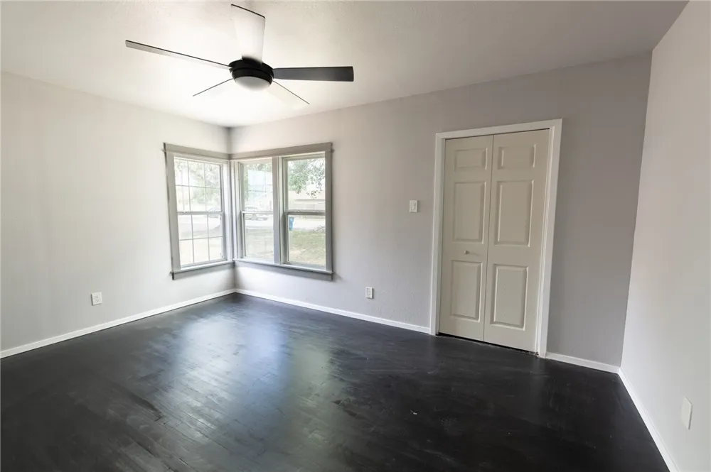 306 W Hutchinson Street Beeville, TX 78102