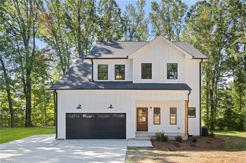 4728 Spitfire Lane