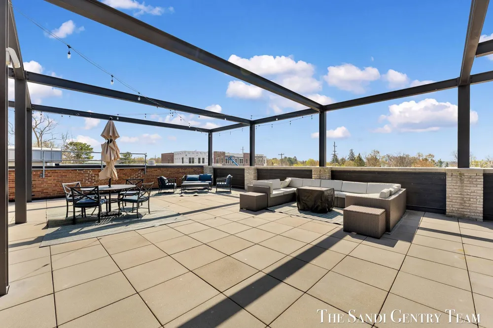 110 W Savidge Street #302 Spring Lake Village, MI 49456