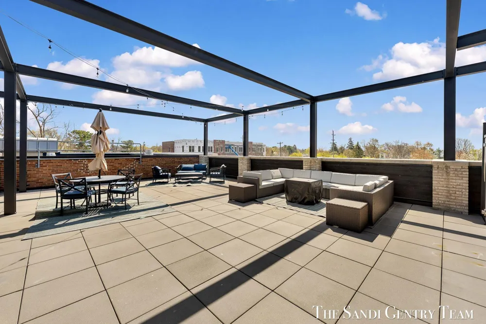 110 W Savidge Street #302 Spring Lake Village, MI 49456