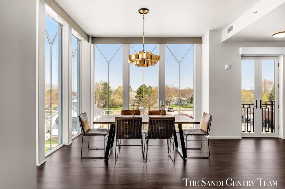 110 W Savidge Street #302 Spring Lake Village, MI 49456