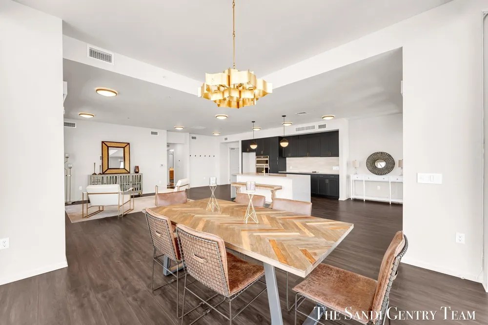 110 W Savidge Street #302 Spring Lake Village, MI 49456
