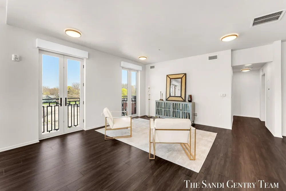 110 W Savidge Street #302 Spring Lake Village, MI 49456