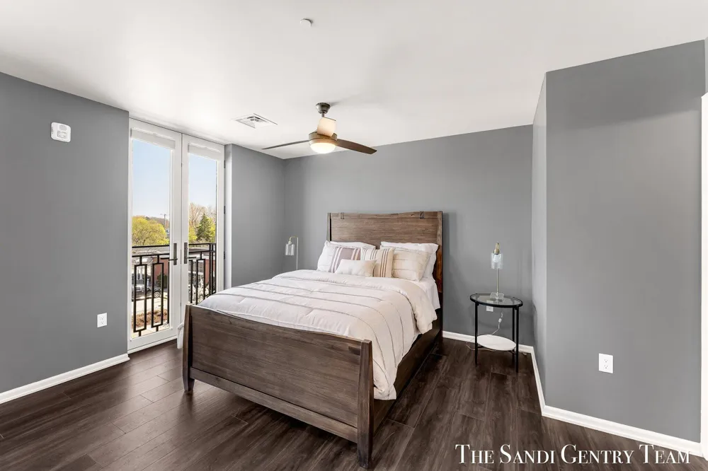 110 W Savidge Street #302 Spring Lake Village, MI 49456