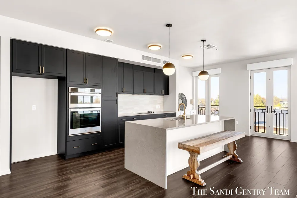 110 W Savidge Street #302 Spring Lake Village, MI 49456