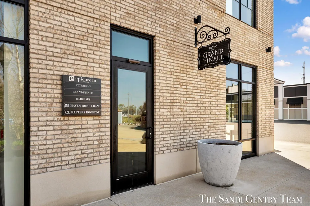 110 W Savidge Street #302 Spring Lake Village, MI 49456