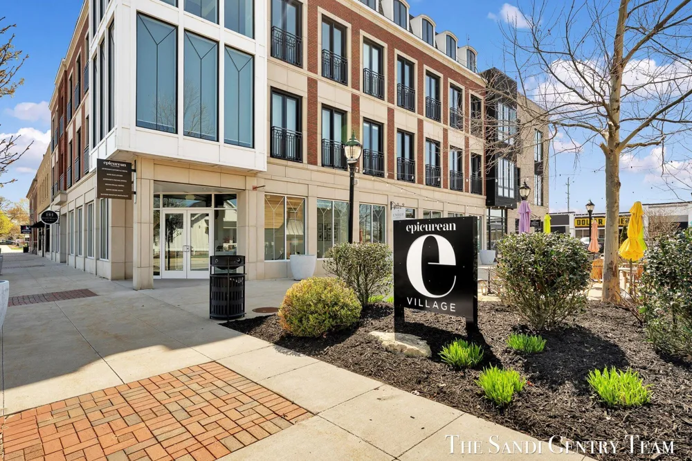 110 W Savidge Street #302 Spring Lake Village, MI 49456