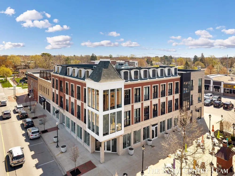 110 W Savidge Street #302 Spring Lake Village, MI 49456