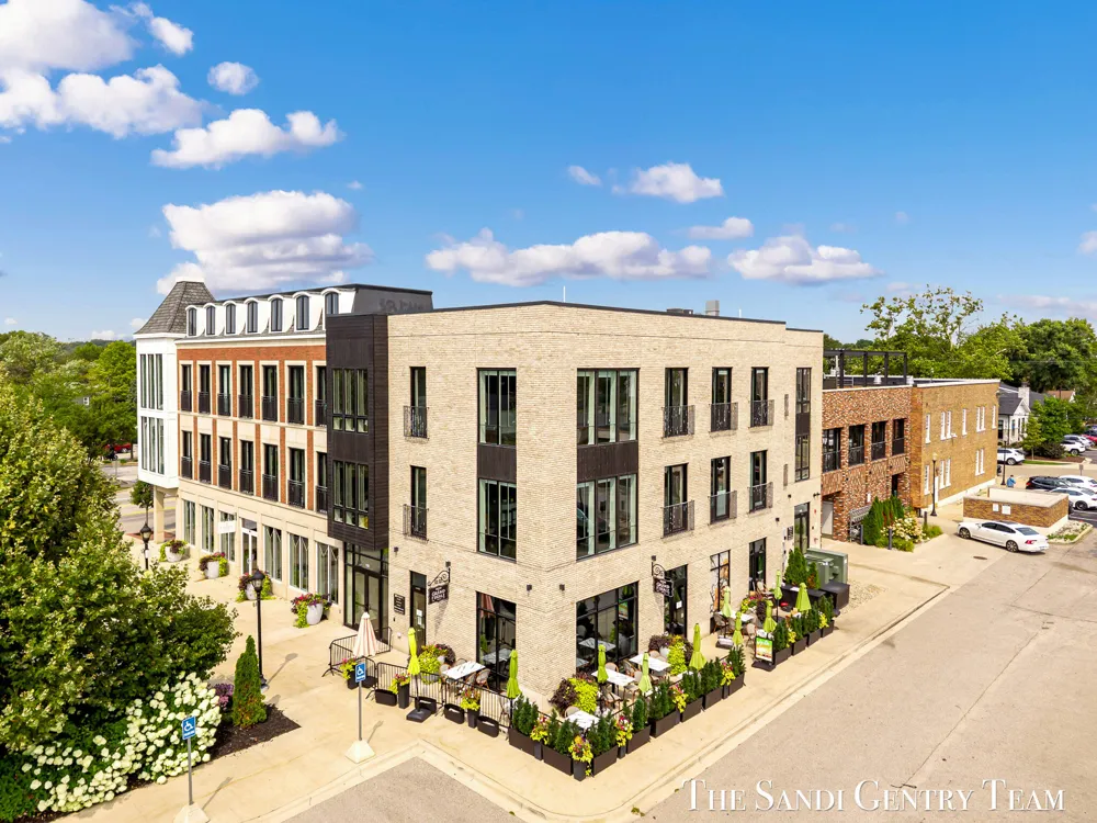110 W Savidge Street #302 Spring Lake Village, MI 49456