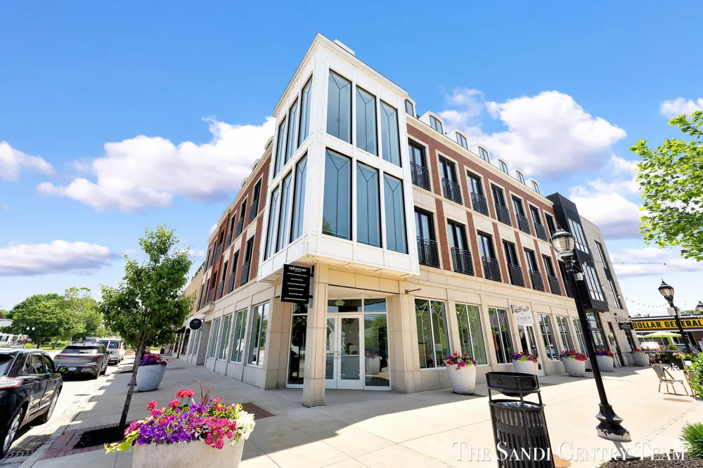 110 W Savidge Street #302 Spring Lake Village, MI 49456