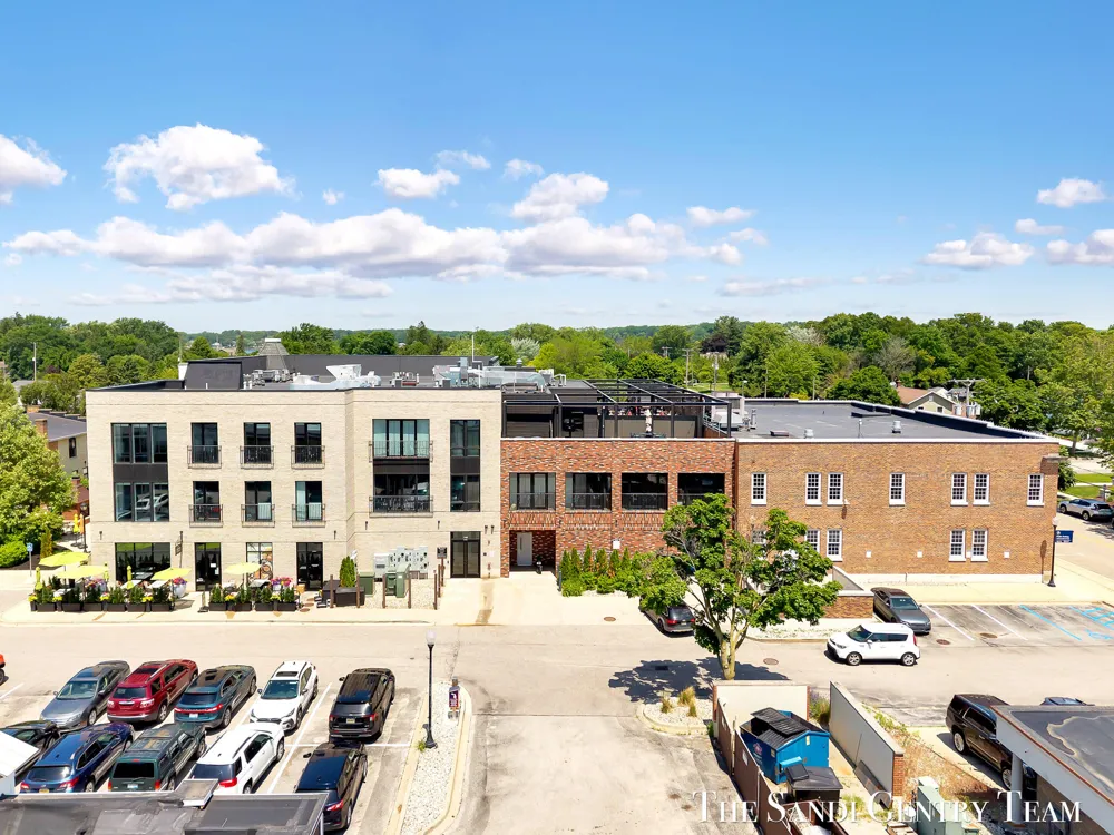110 W Savidge Street #302 Spring Lake Village, MI 49456