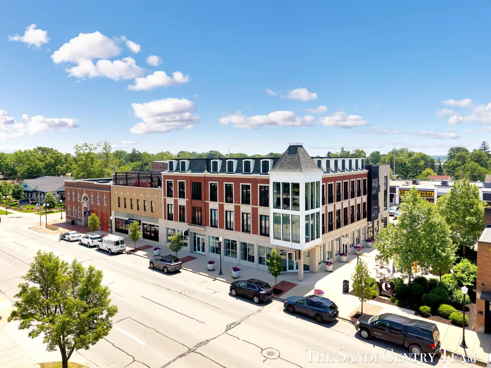 110 W Savidge Street #302 Spring Lake Village, MI 49456