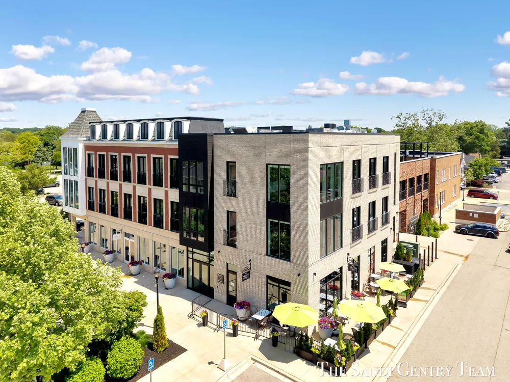 110 W Savidge Street #302 Spring Lake Village, MI 49456