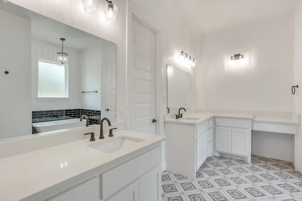 1057 Resolute Road Millsap, TX 76066