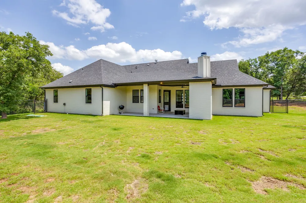 1057 Resolute Road Millsap, TX 76066