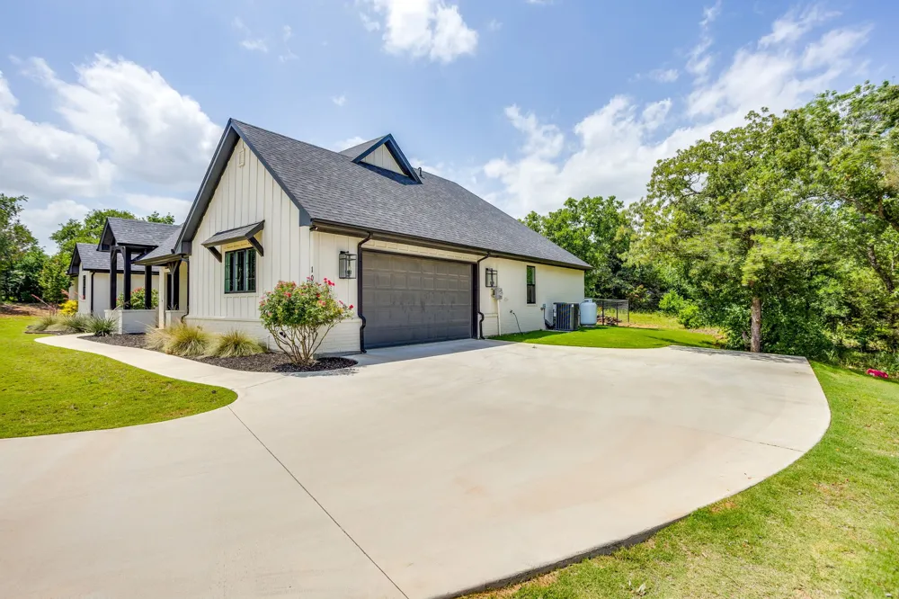 1057 Resolute Road Millsap, TX 76066