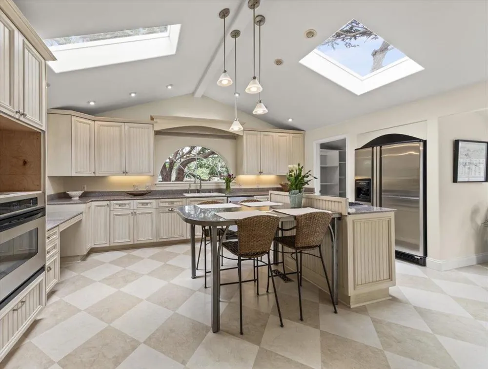 494 GROVE ACRE AVENUE Pacific Grove, CA 93950