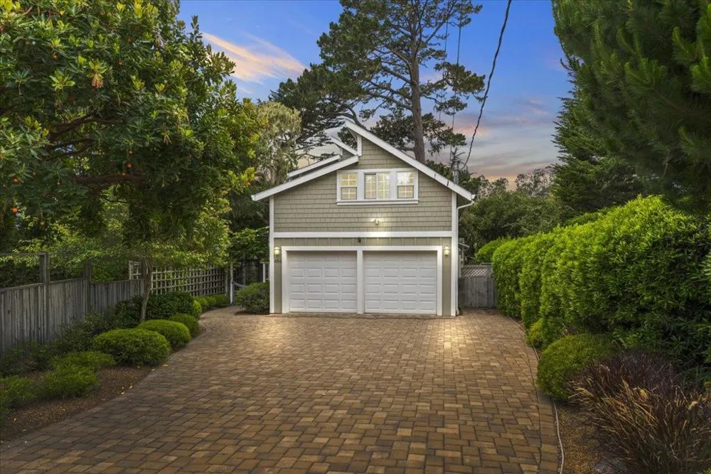 494 GROVE ACRE AVENUE Pacific Grove, CA 93950