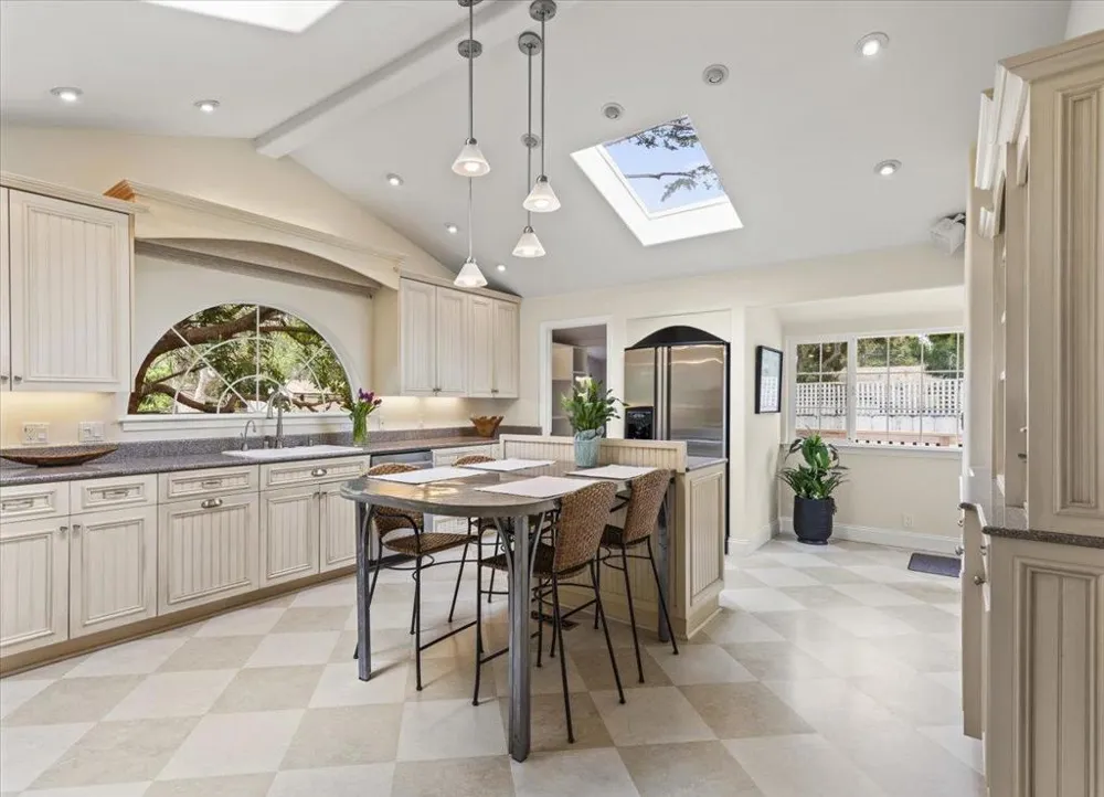 494 GROVE ACRE AVENUE Pacific Grove, CA 93950