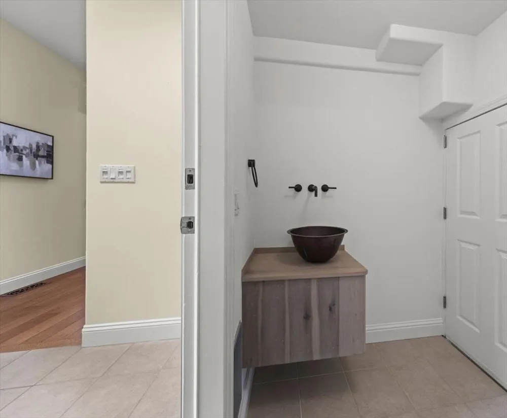 494 GROVE ACRE AVENUE Pacific Grove, CA 93950