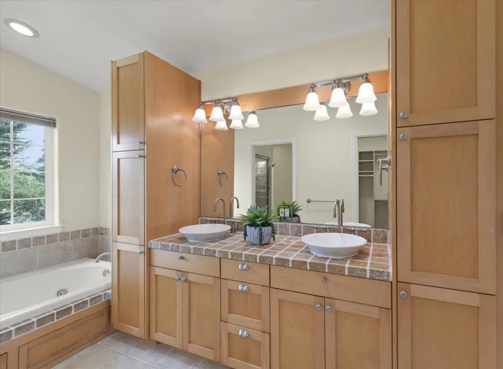 494 GROVE ACRE AVENUE Pacific Grove, CA 93950