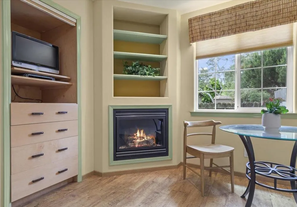 494 GROVE ACRE AVENUE Pacific Grove, CA 93950