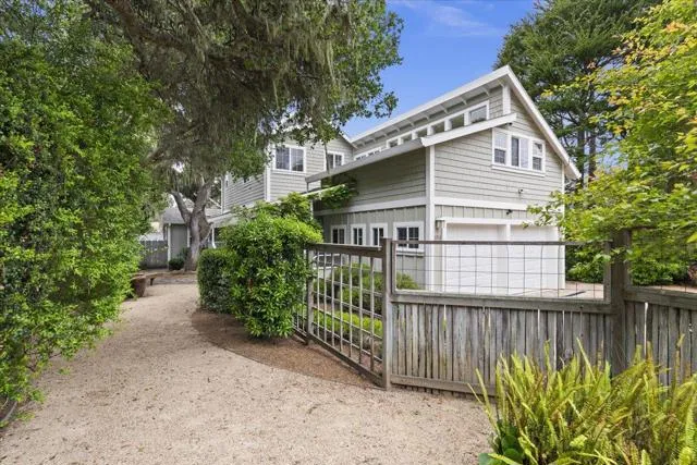 494 GROVE ACRE AVENUE Pacific Grove, CA 93950