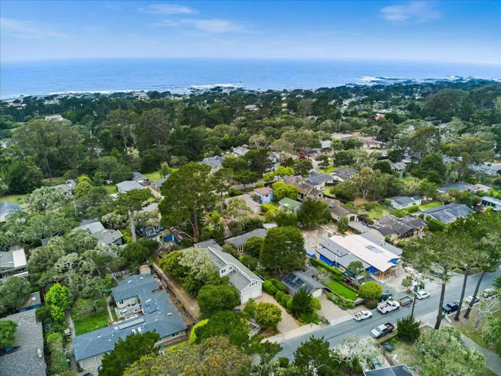 494 GROVE ACRE AVENUE Pacific Grove, CA 93950