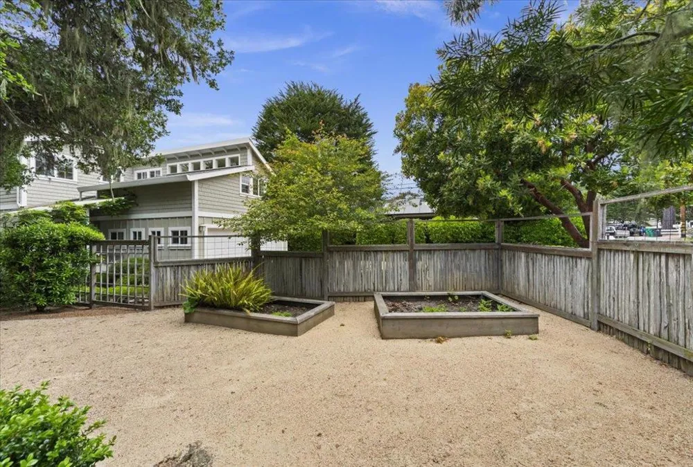 494 GROVE ACRE AVENUE Pacific Grove, CA 93950