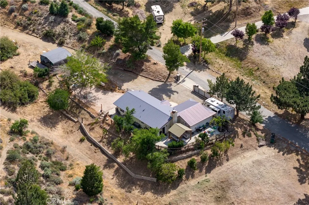 40002 97th W Leona Valley, CA 93551