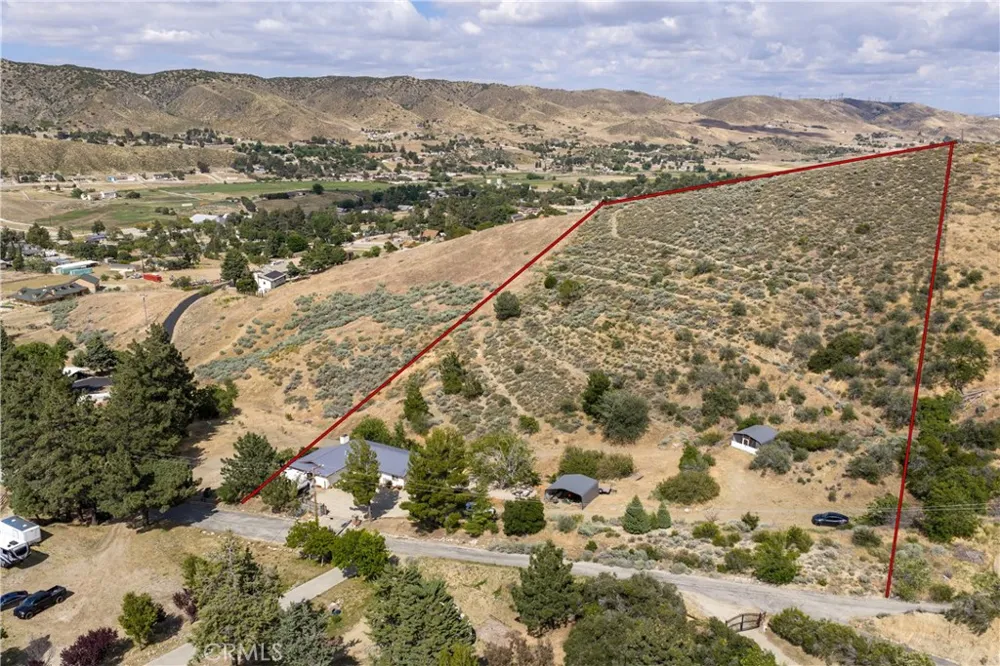 40002 97th W Leona Valley, CA 93551
