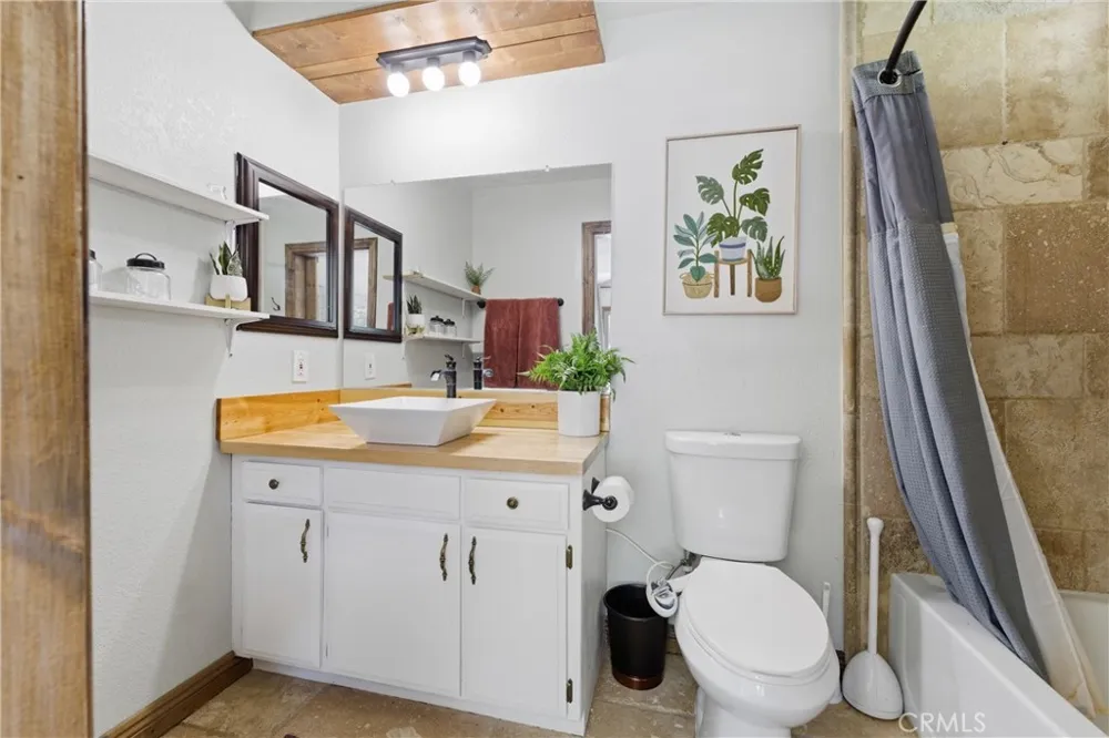 40002 97th W Leona Valley, CA 93551