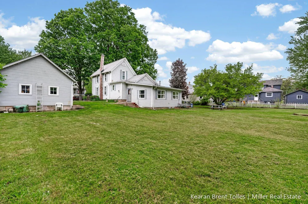 527 Boltwood Street Hastings, MI 49058