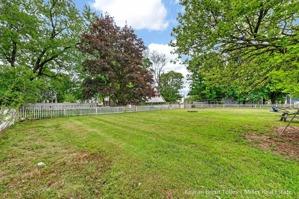 527 Boltwood Street Hastings, MI 49058