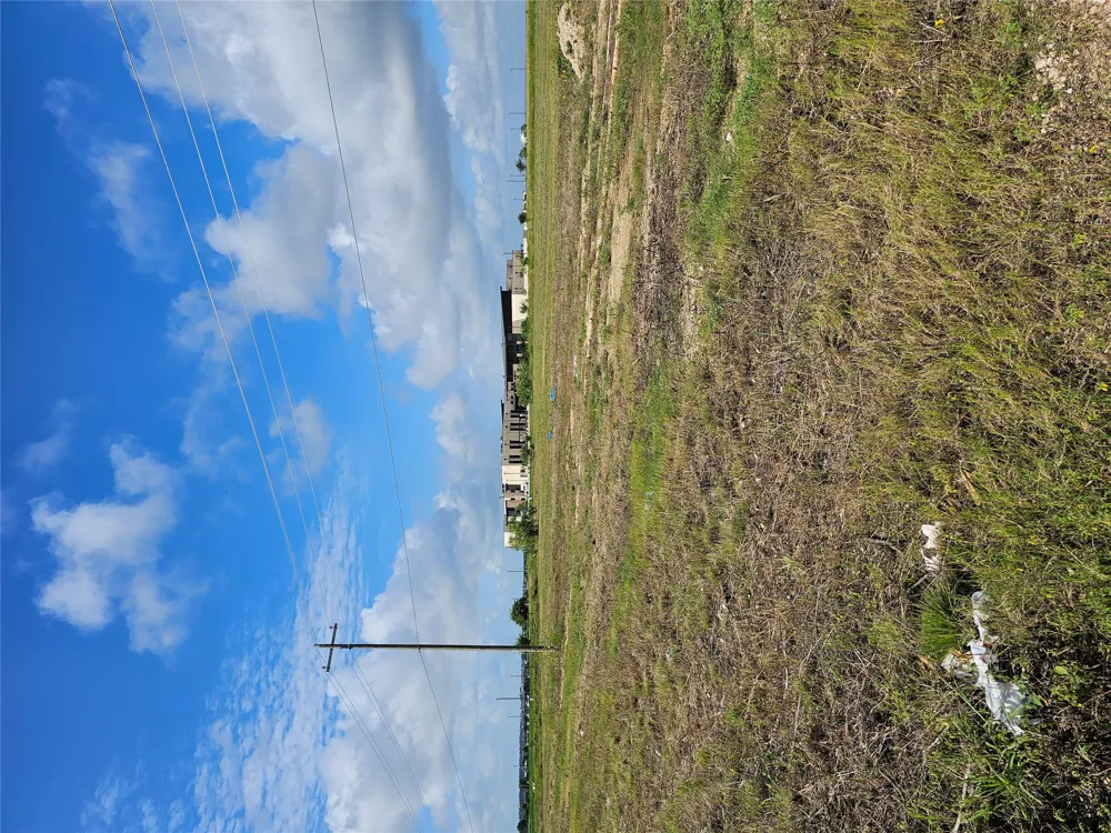 CR 307 Jarrell, TX 76537