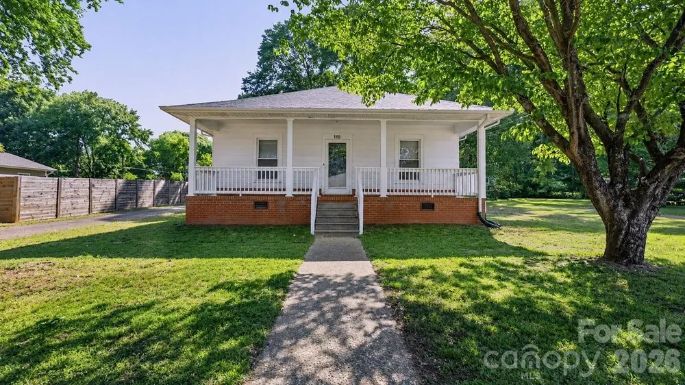 110 Globe Street Mount Holly, NC 28120