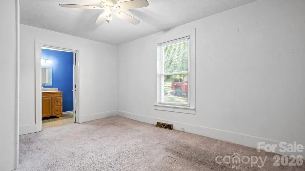 110 Globe Street Mount Holly, NC 28120