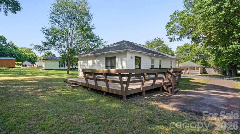 110 Globe Street Mount Holly, NC 28120