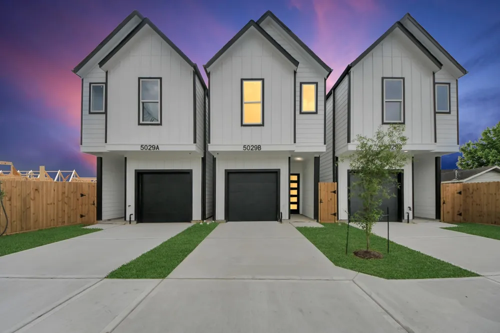 5029 Broom Street #C Houston, TX 77091