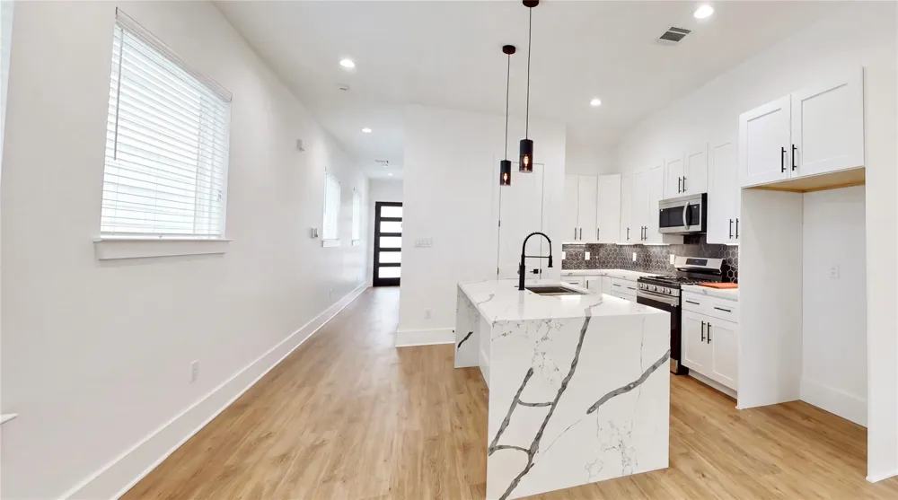 5029 Broom Street #C Houston, TX 77091