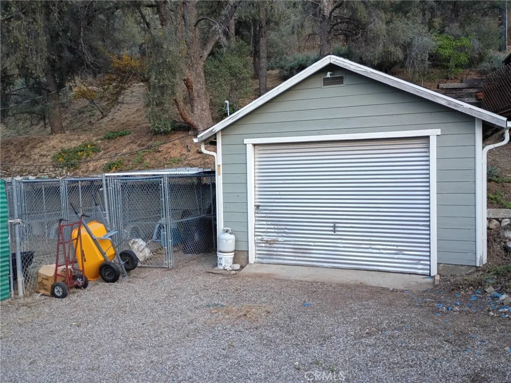 4013 Encino Frazier Park, CA 93225
