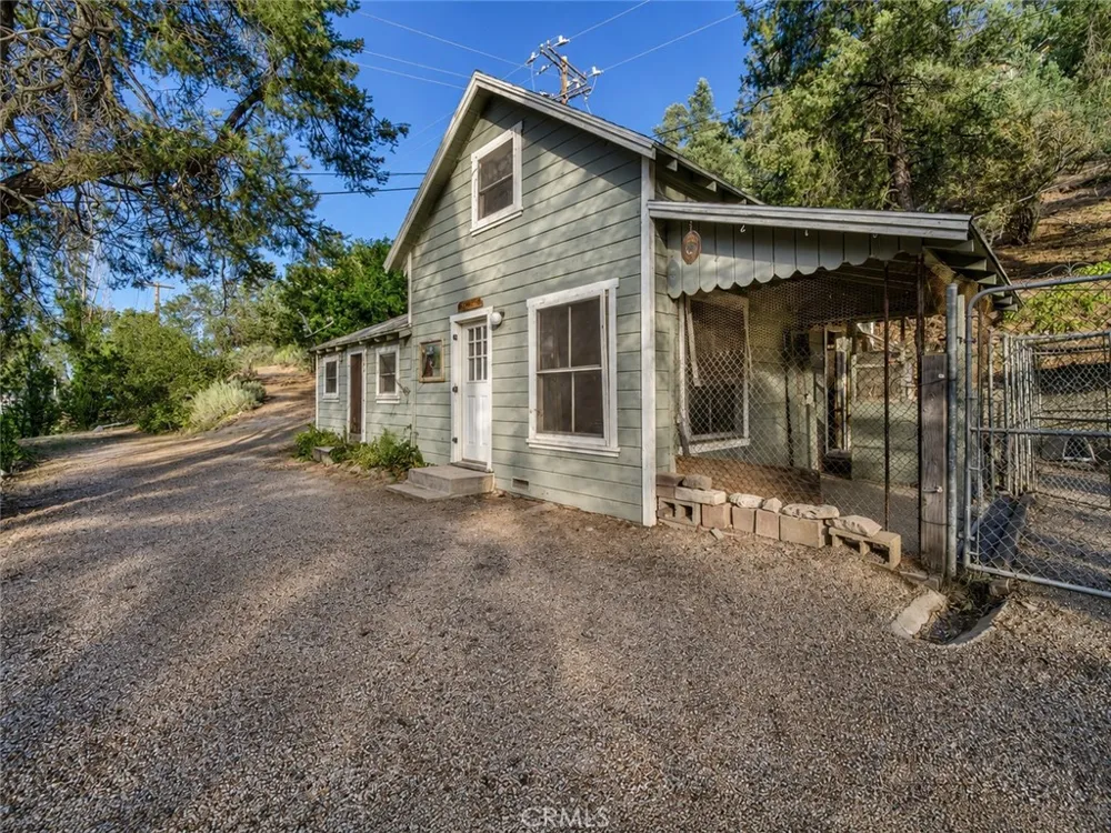 4013 Encino Frazier Park, CA 93225
