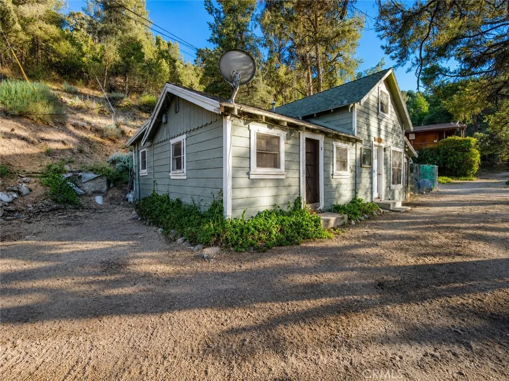4013 Encino Frazier Park, CA 93225