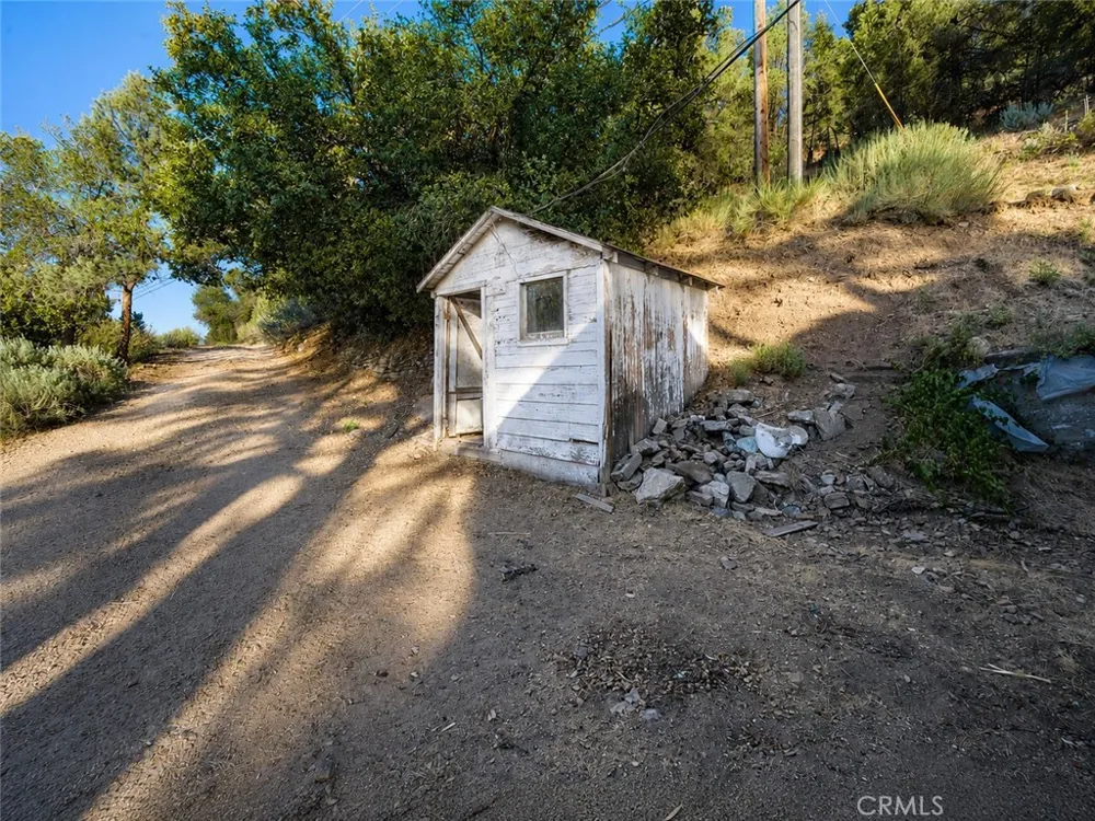 4013 Encino Frazier Park, CA 93225