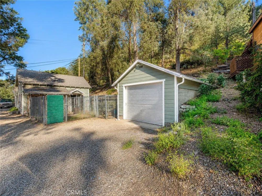 4013 Encino Frazier Park, CA 93225