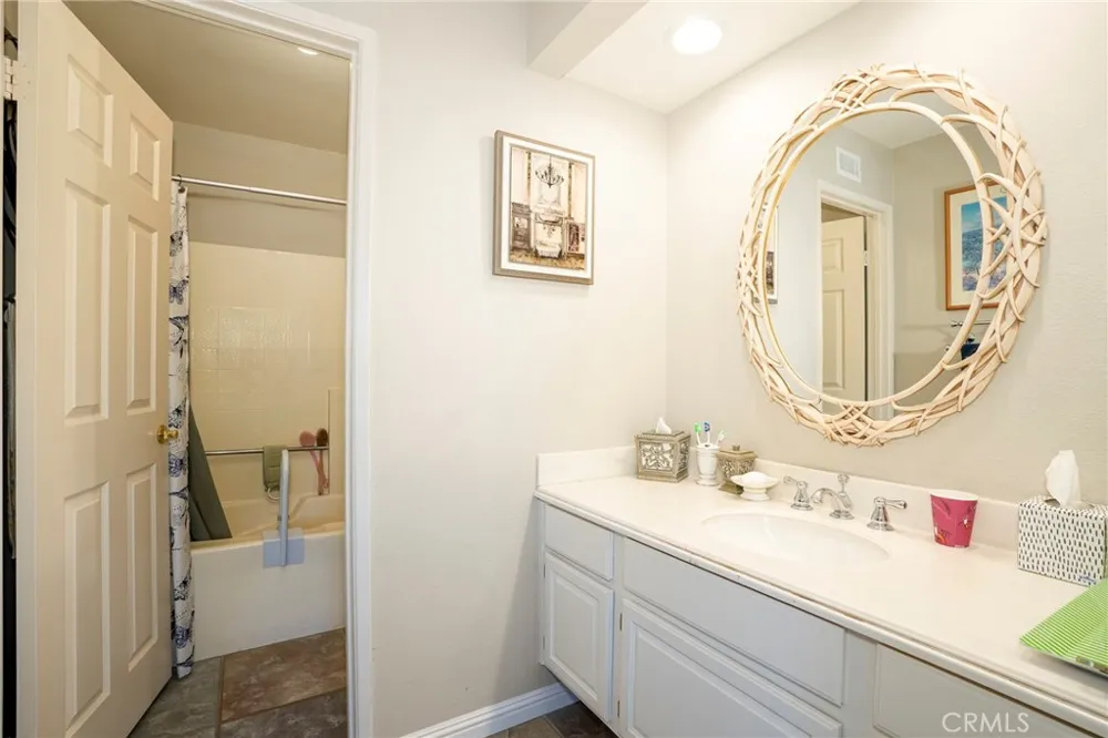 334 Country Club #C Simi Valley, CA 93065